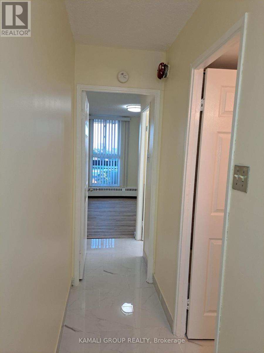 #727 4645 JANE STREET - 15