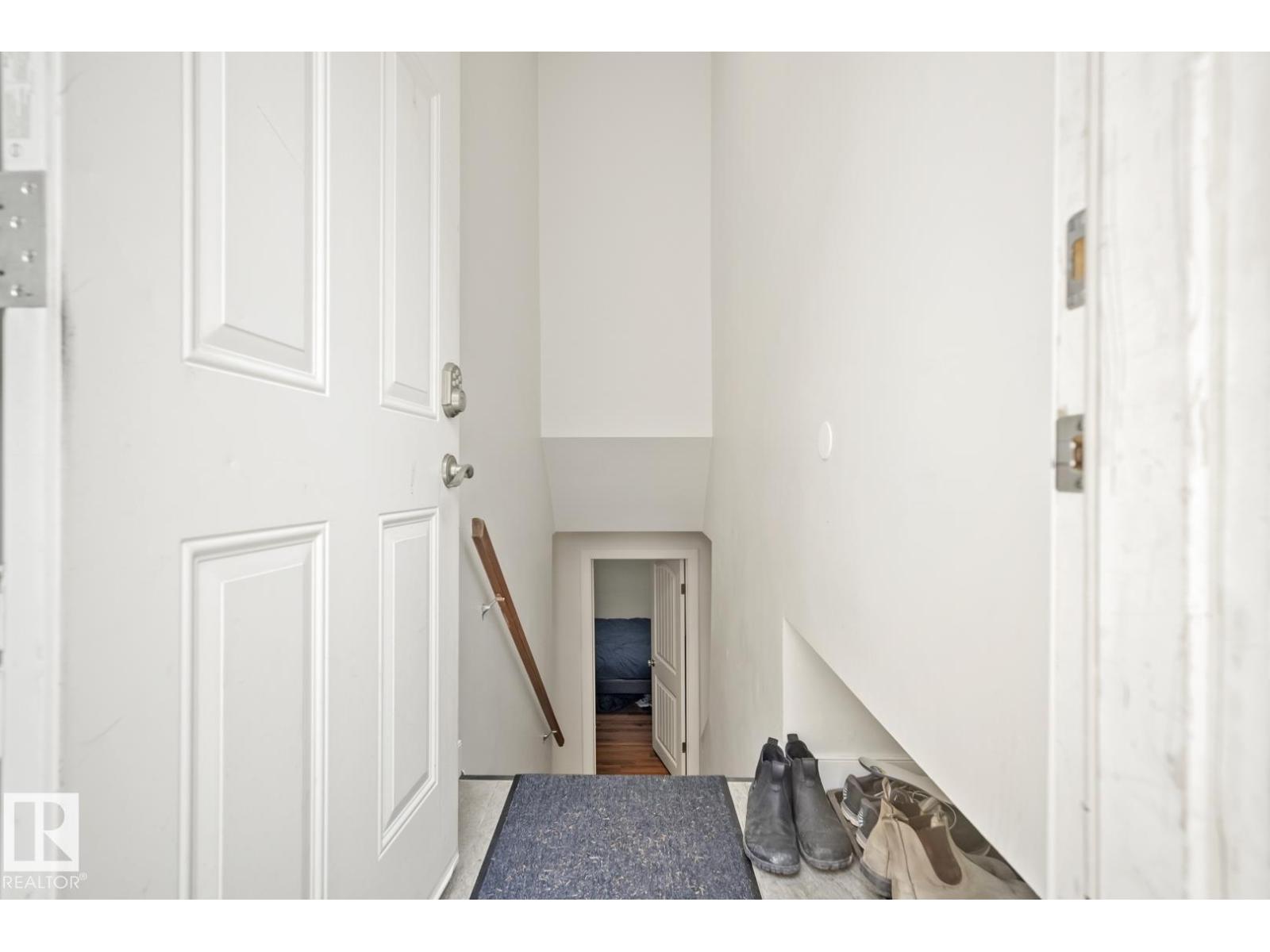 10649 67 AV NW, Edmonton