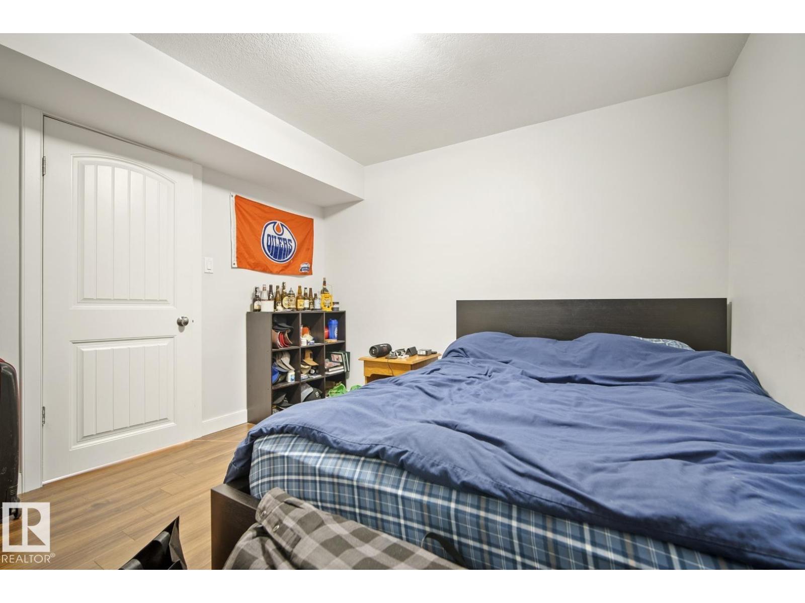 10649 67 AV NW, Edmonton