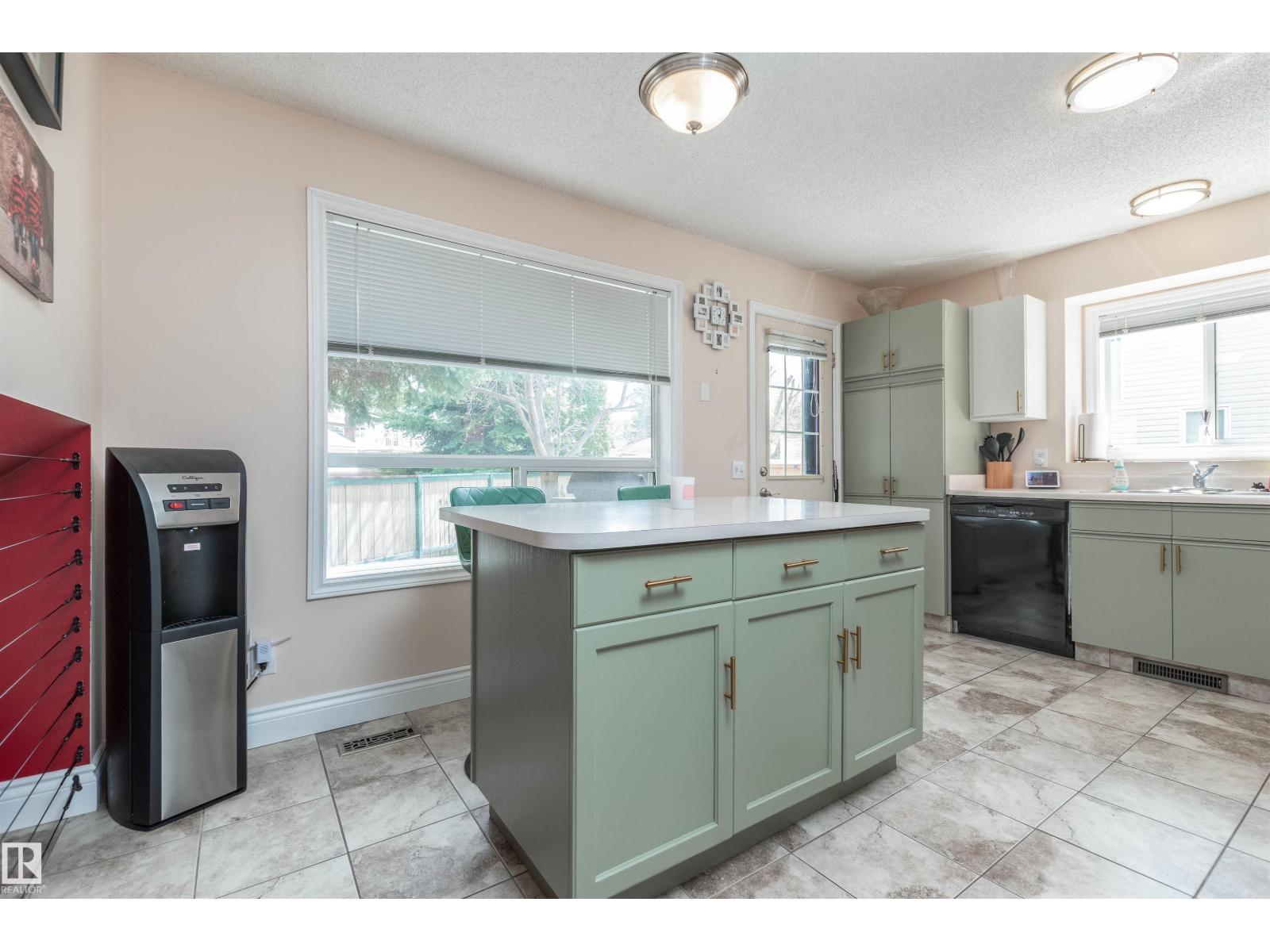 9 DARLINGTON DR, Sherwood Park
