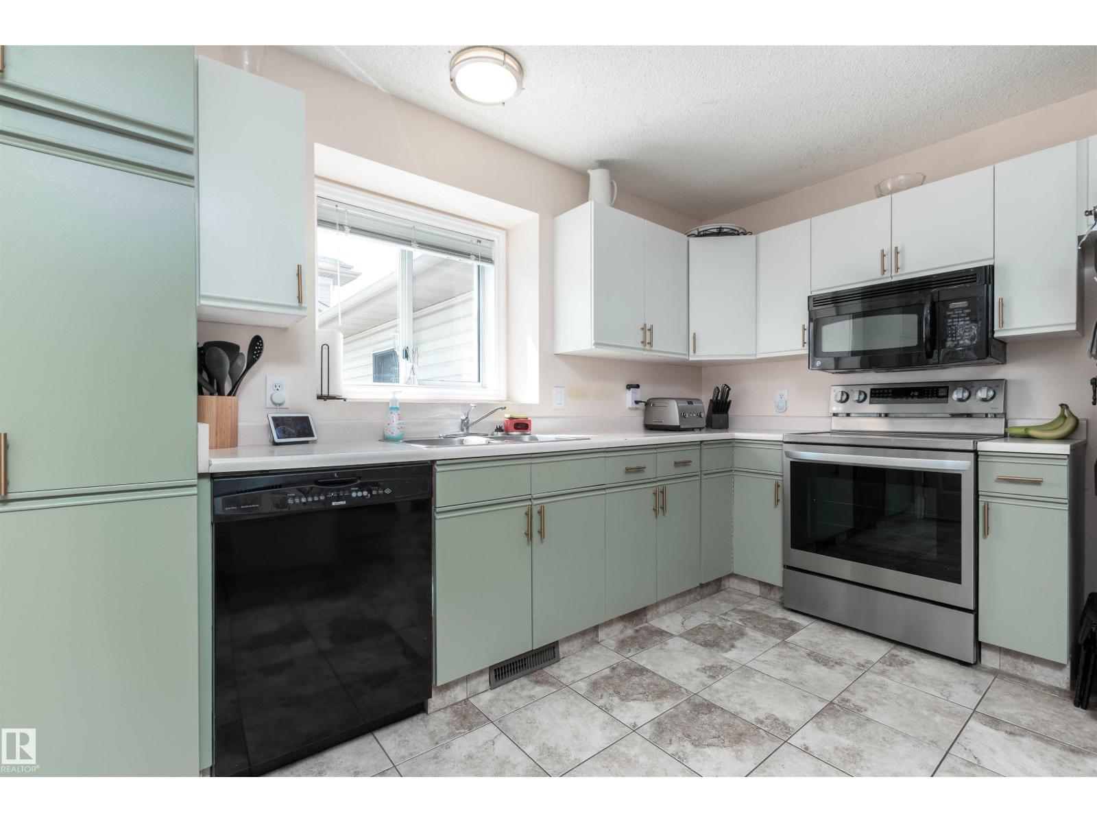 9 DARLINGTON DR, Sherwood Park