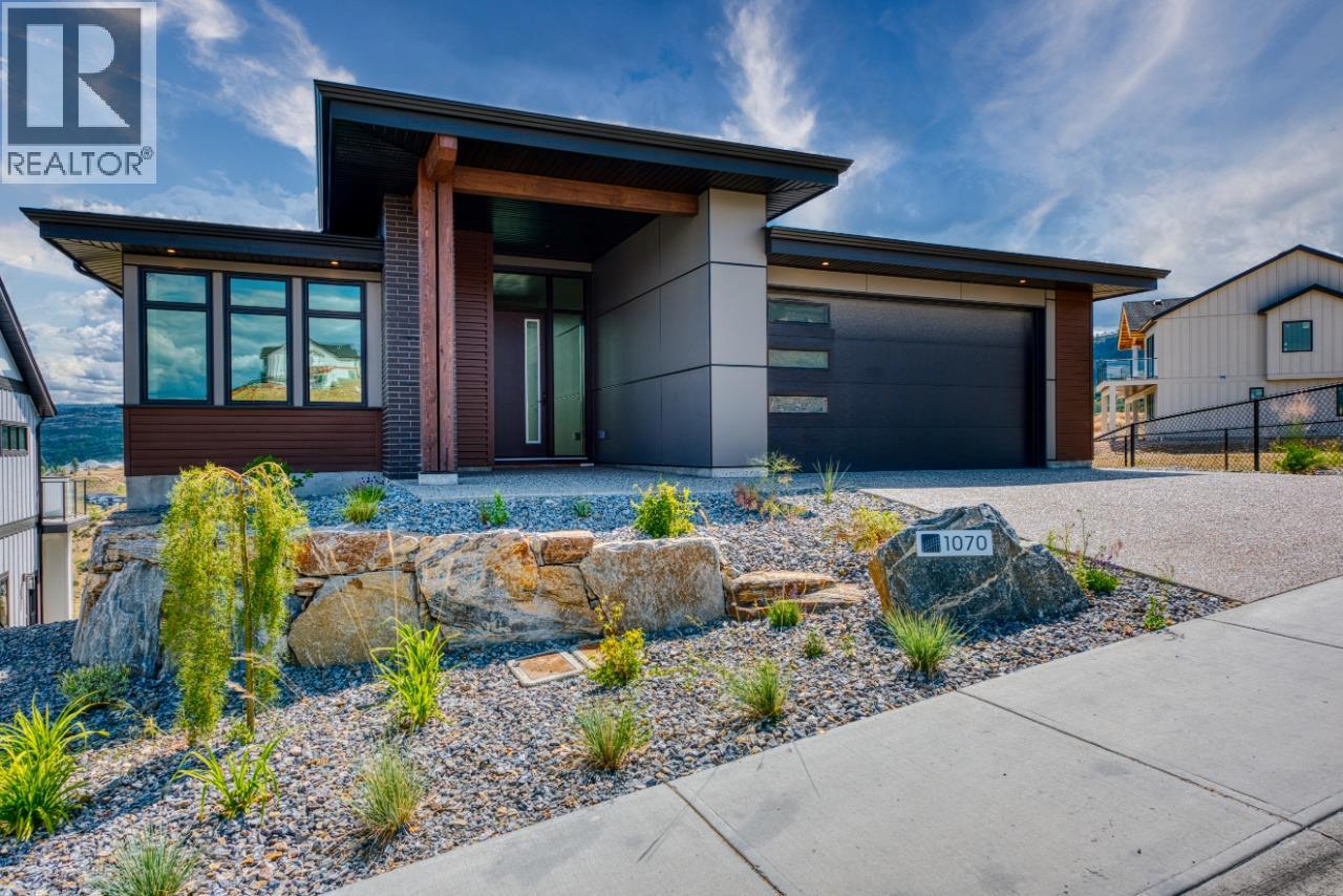  1070 Emslie Street, Kelowna