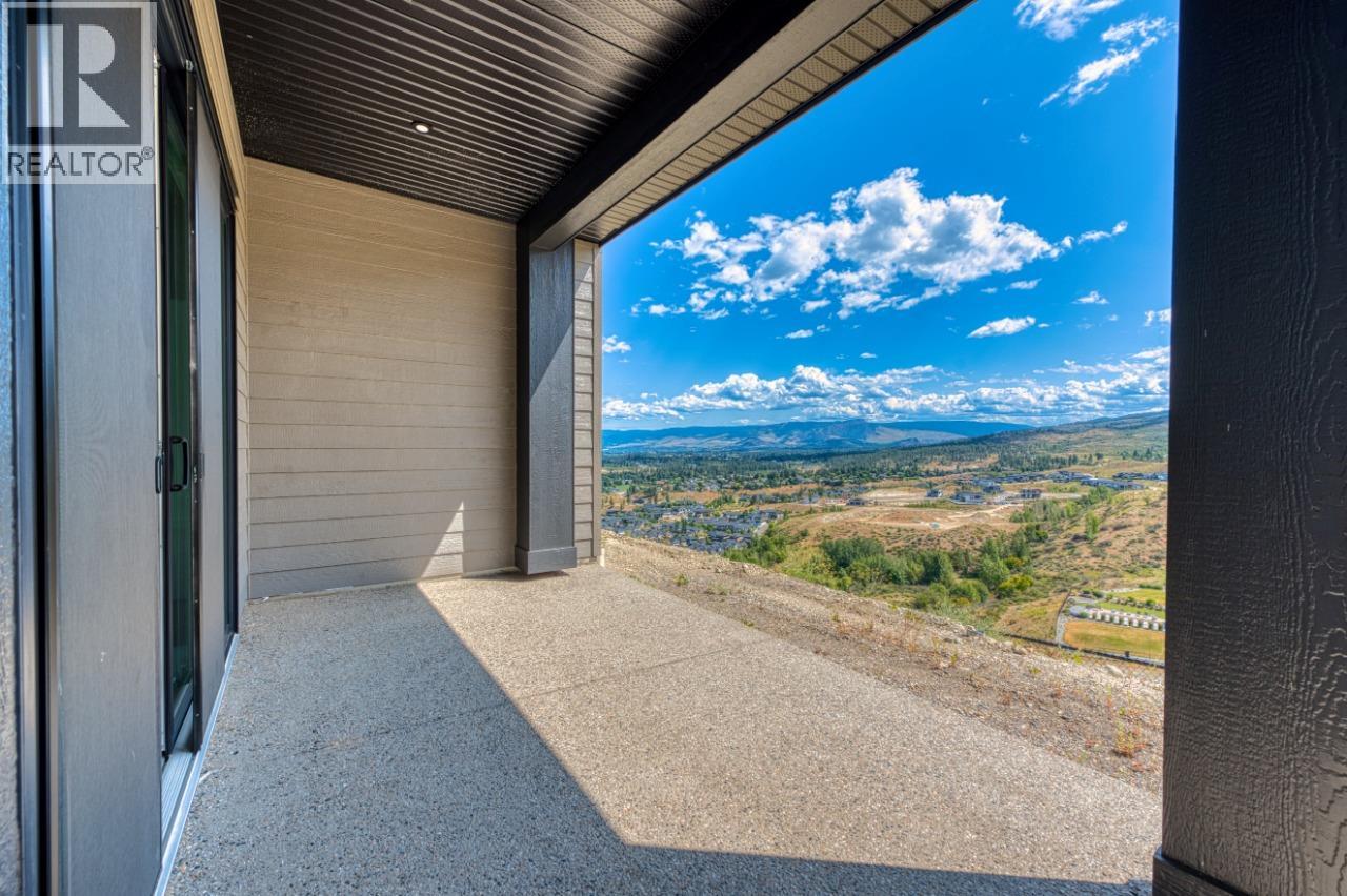  1070 Emslie Street, Kelowna