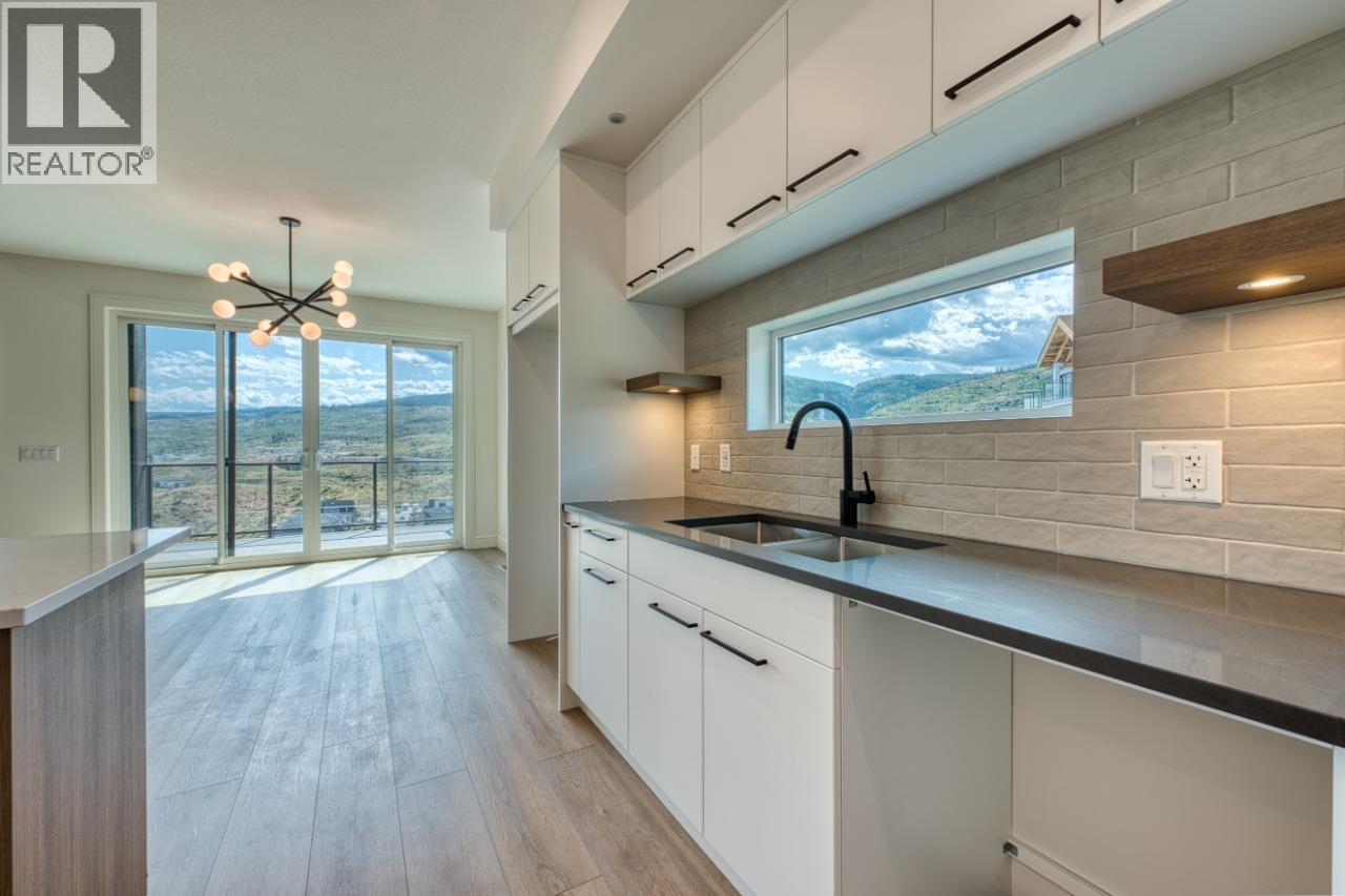  1070 Emslie Street, Kelowna