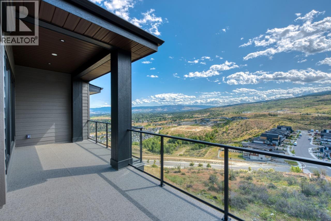  1070 Emslie Street, Kelowna