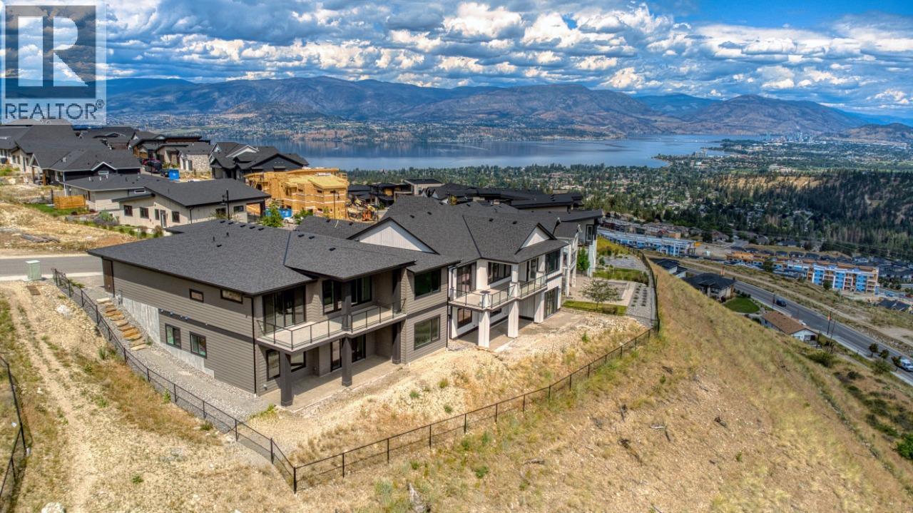  1070 Emslie Street, Kelowna