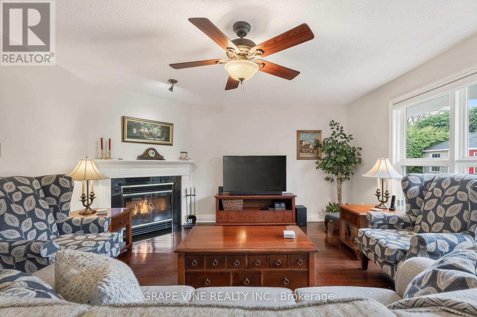 28 DELAMERE DRIVE - 16