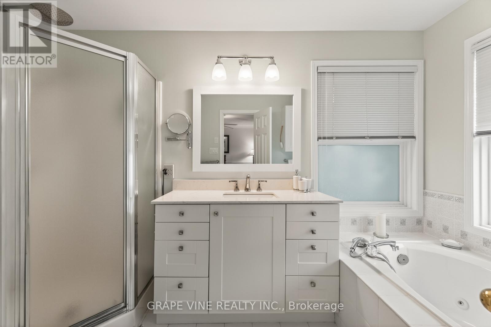 28 DELAMERE DRIVE - 12