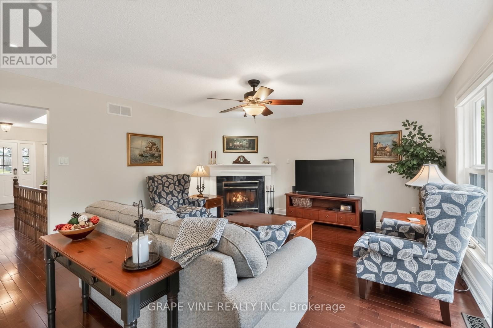 28 DELAMERE DRIVE - 17