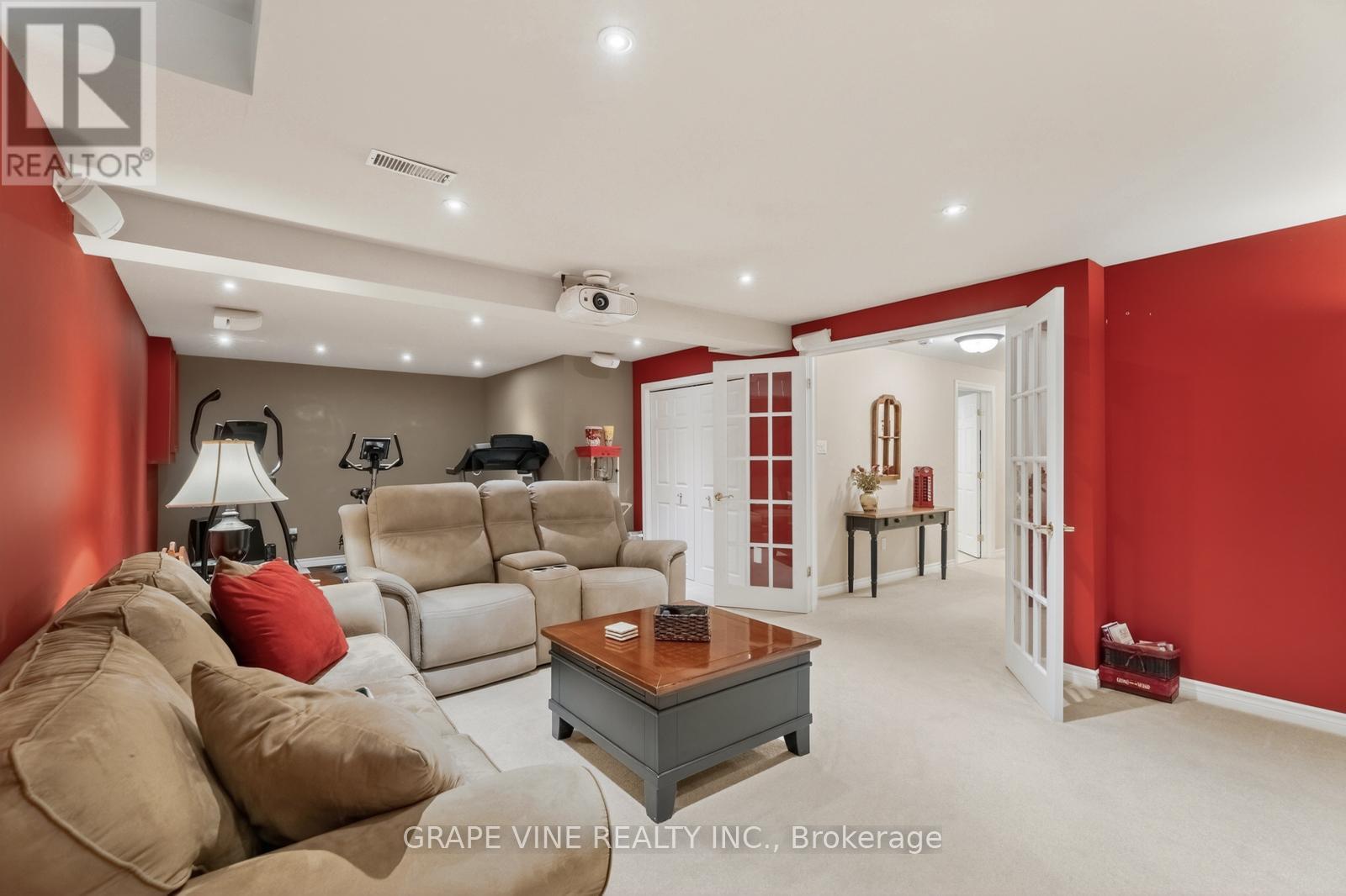 28 DELAMERE DRIVE - 22