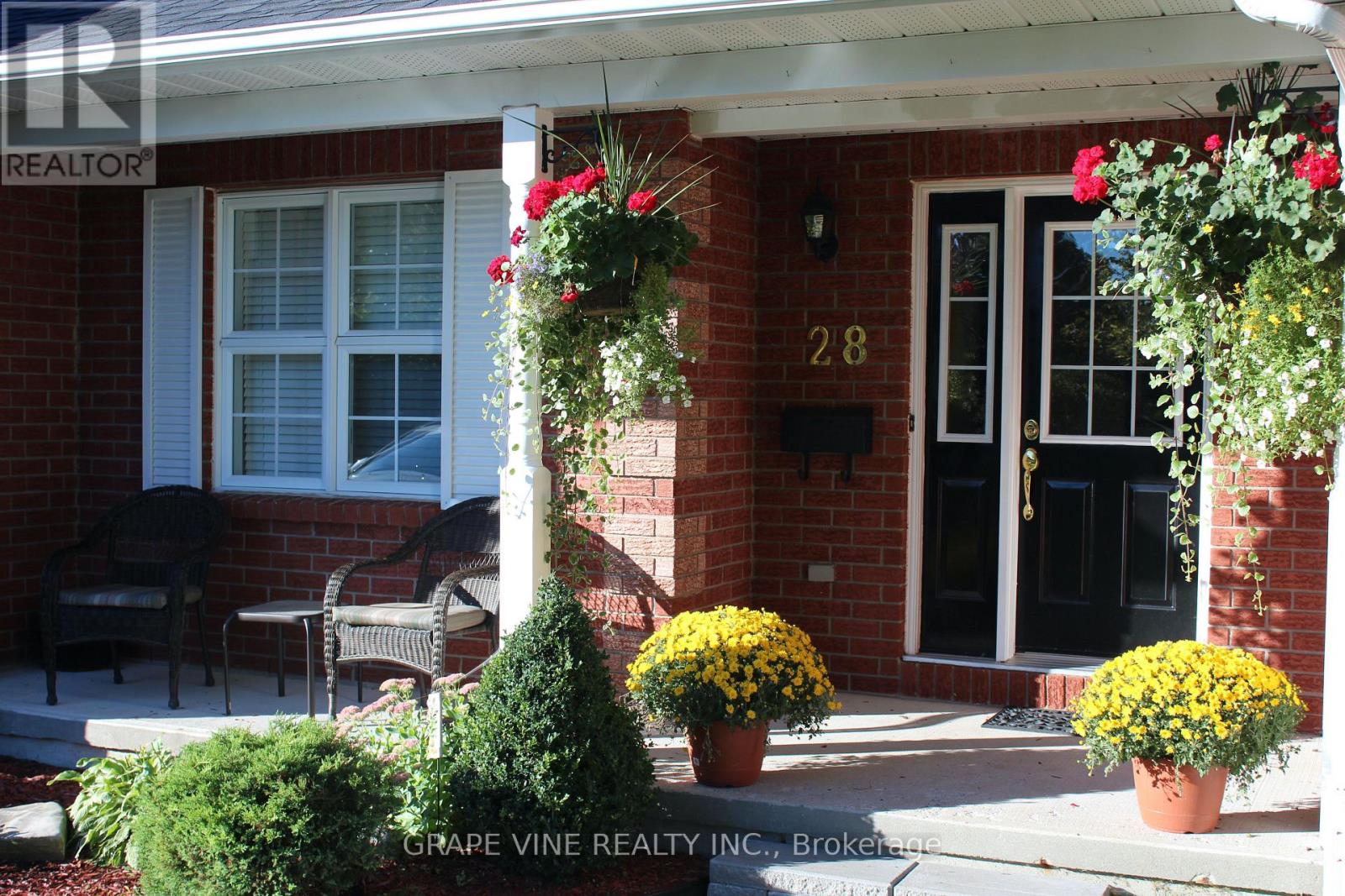 28 DELAMERE DRIVE - 29
