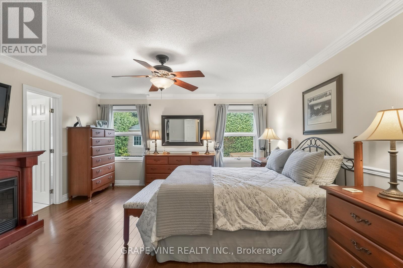 28 DELAMERE DRIVE - 8