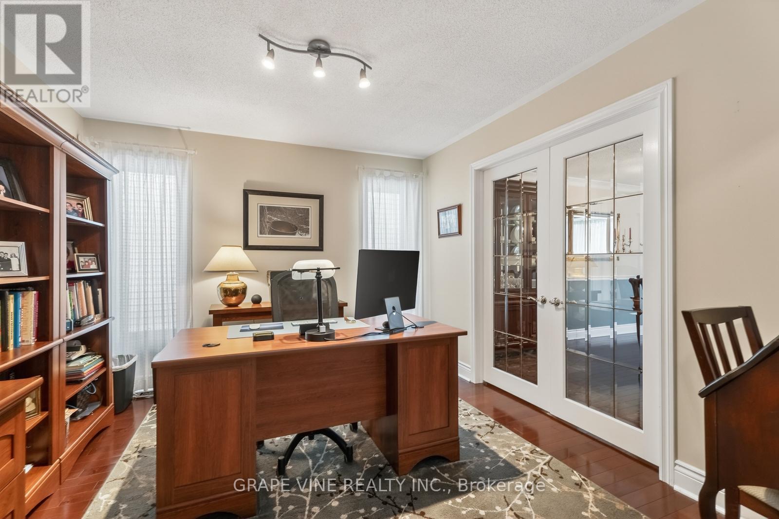 28 DELAMERE DRIVE - 5