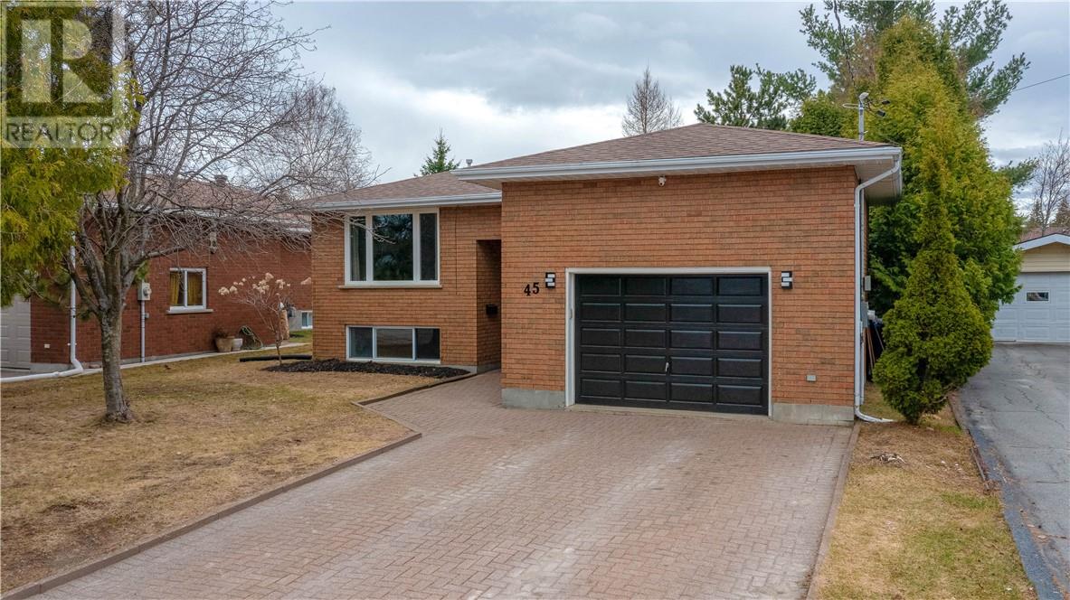 45 Countryside Drive, Sudbury, Ontario, P3E5A2 — Photo 2
