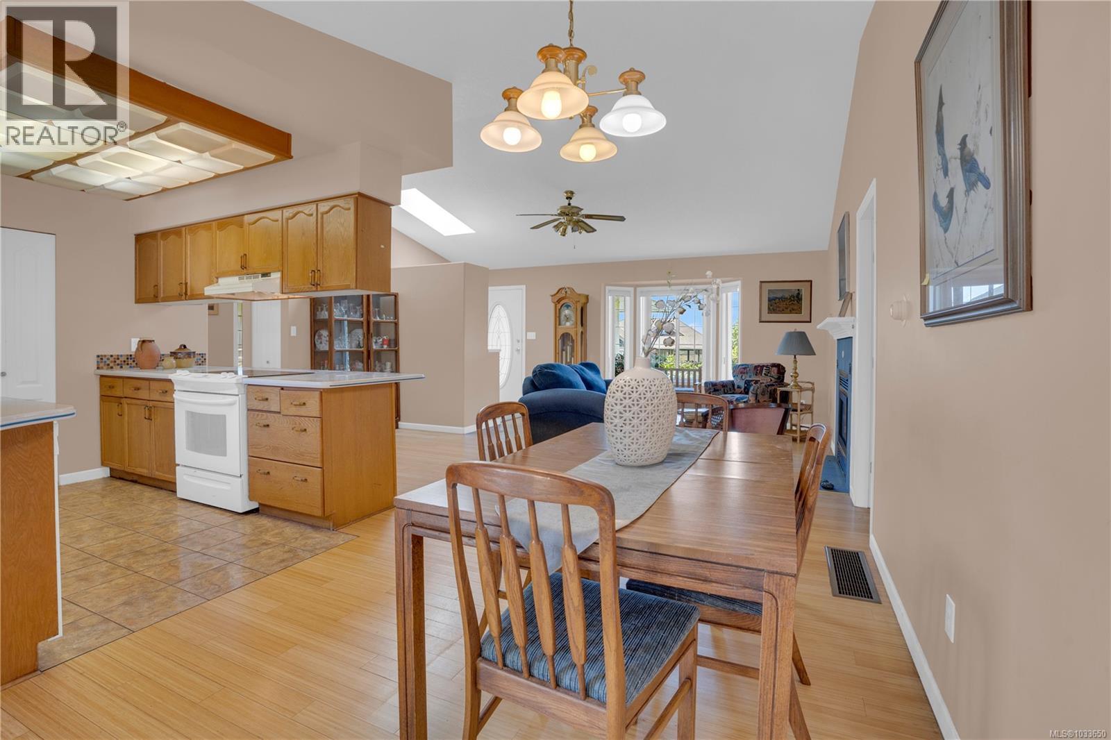 6132 Denali Dr - 9