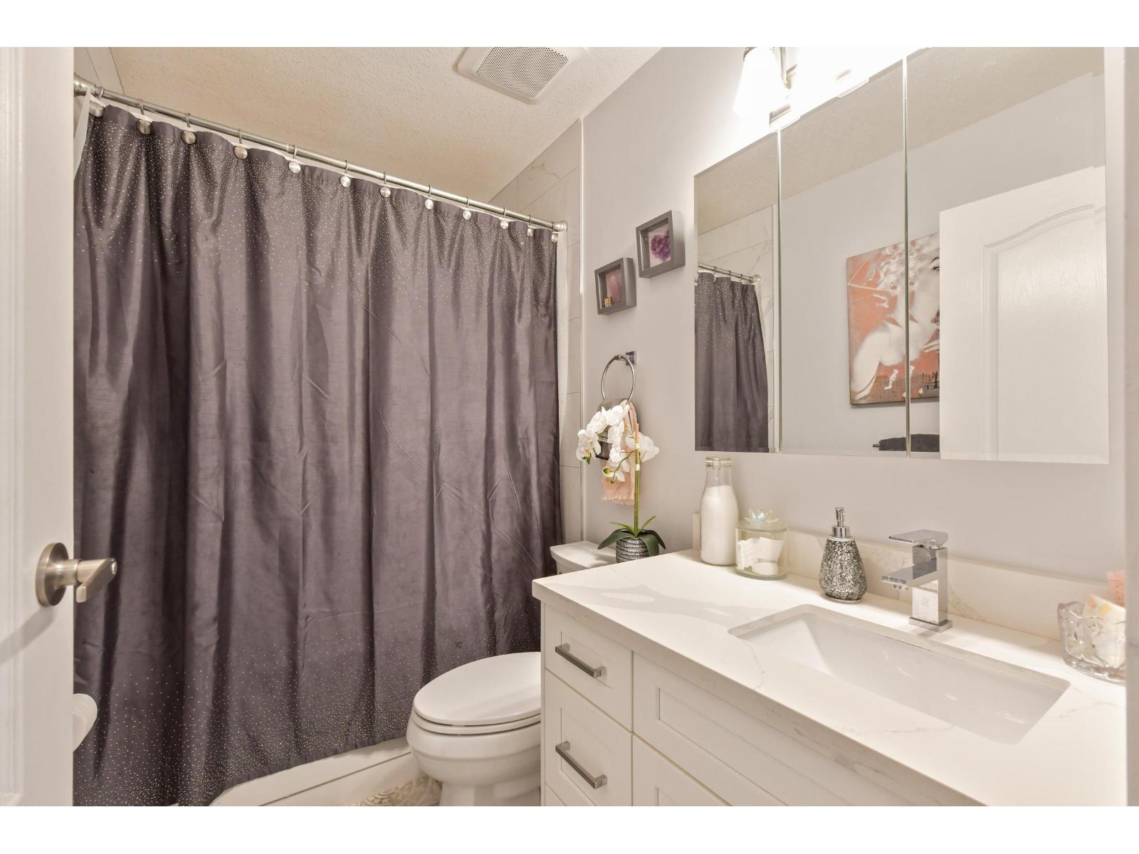 3 Bed, 3 Bath Townhouse for Sale in Surrey – 5 15273 24 AVENUE, Surrey – MLS# R3119135 - Image 4