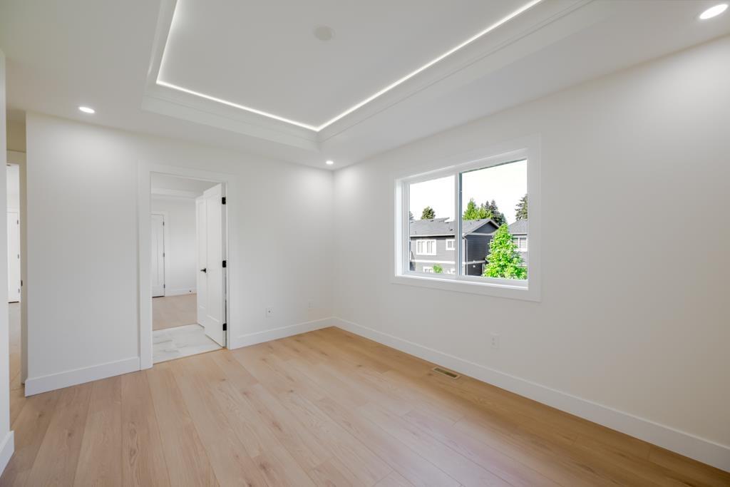 8 Bed, 6 Bath House for Sale in Abbotsford – 2219 LYNDEN STREET, Abbotsford - Image 16