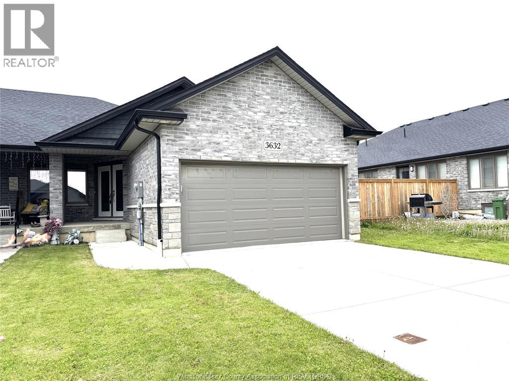 3632 HALLEE CRESCENT - 2