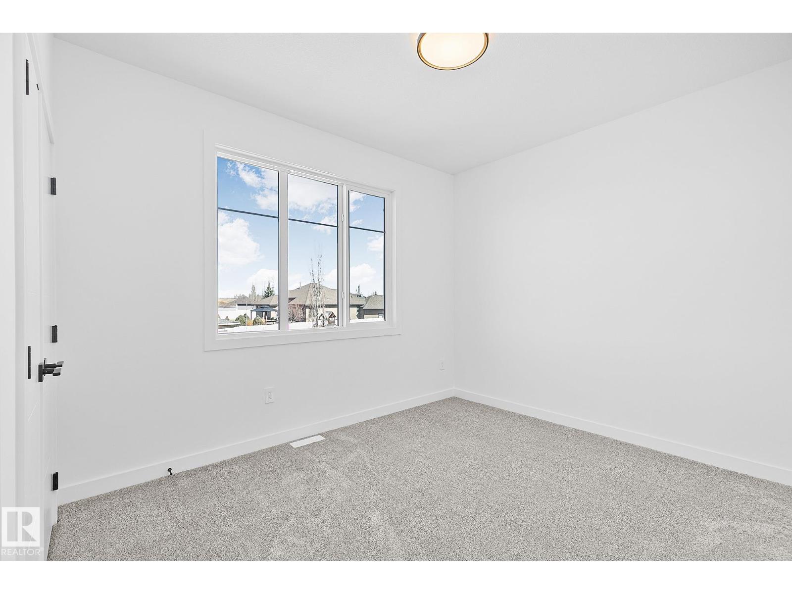 161 Graybriar DR, Stony Plain