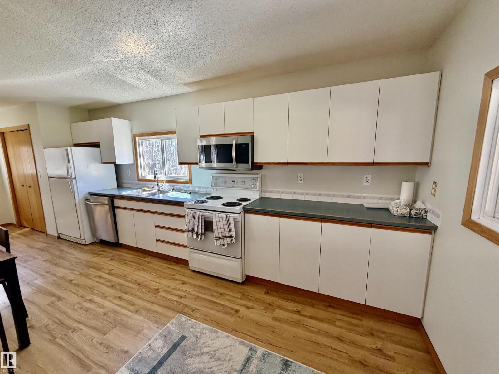 #190 47424 RGE ROAD 20 A, Rural Leduc County