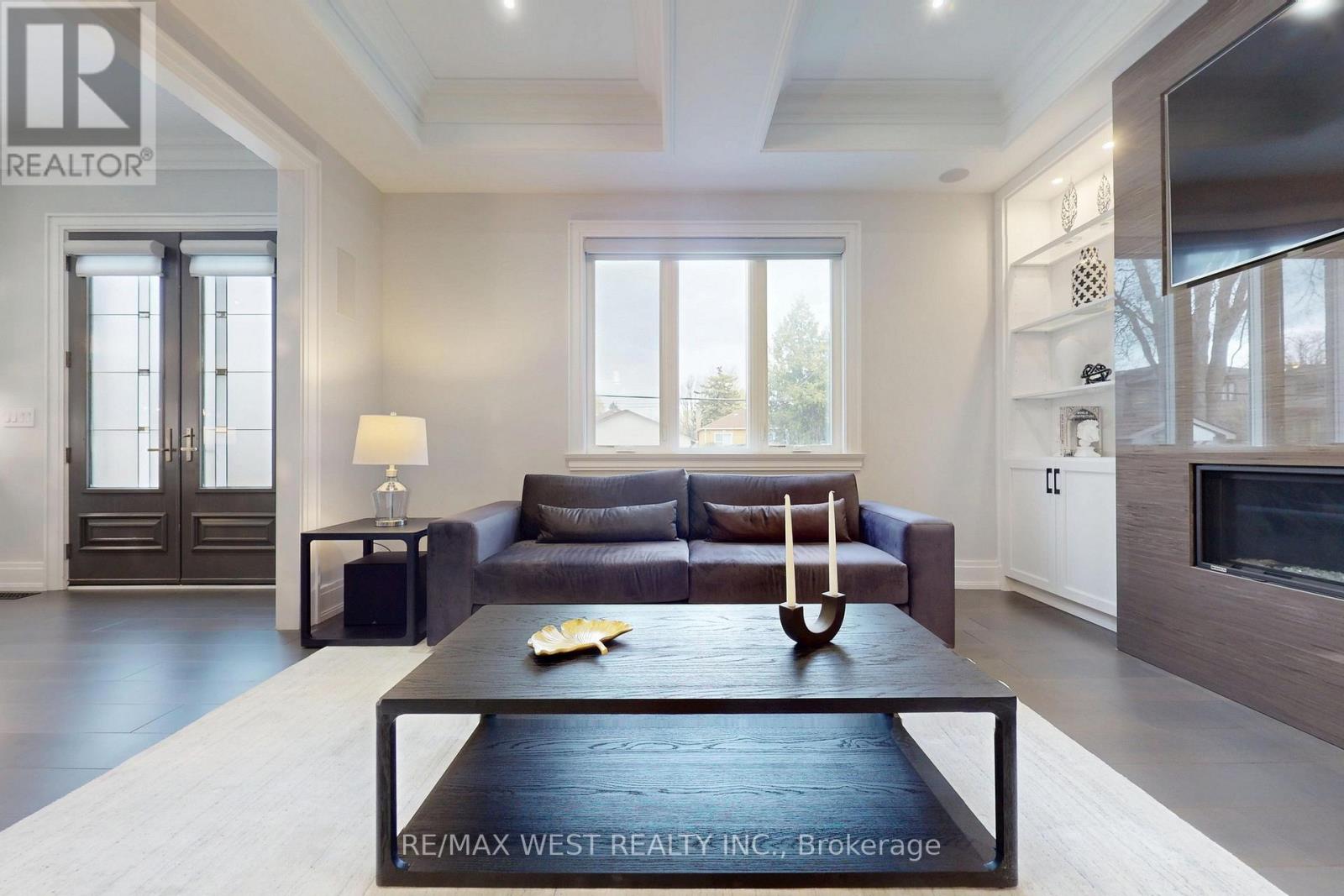 222 CONNAUGHT AVENUE - 16