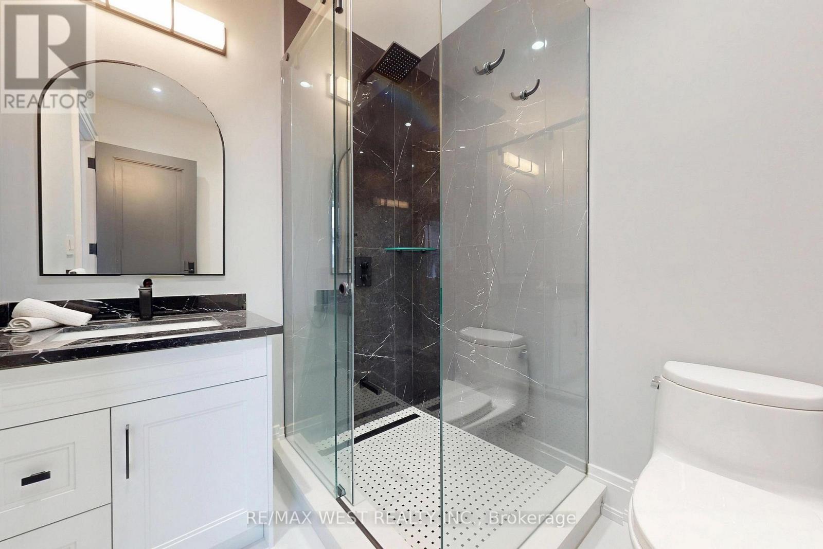 222 CONNAUGHT AVENUE - 28