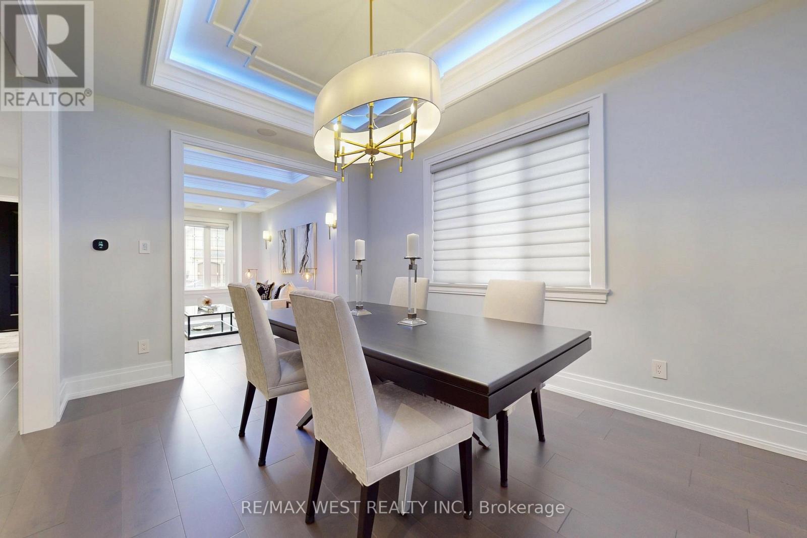 222 CONNAUGHT AVENUE - 8