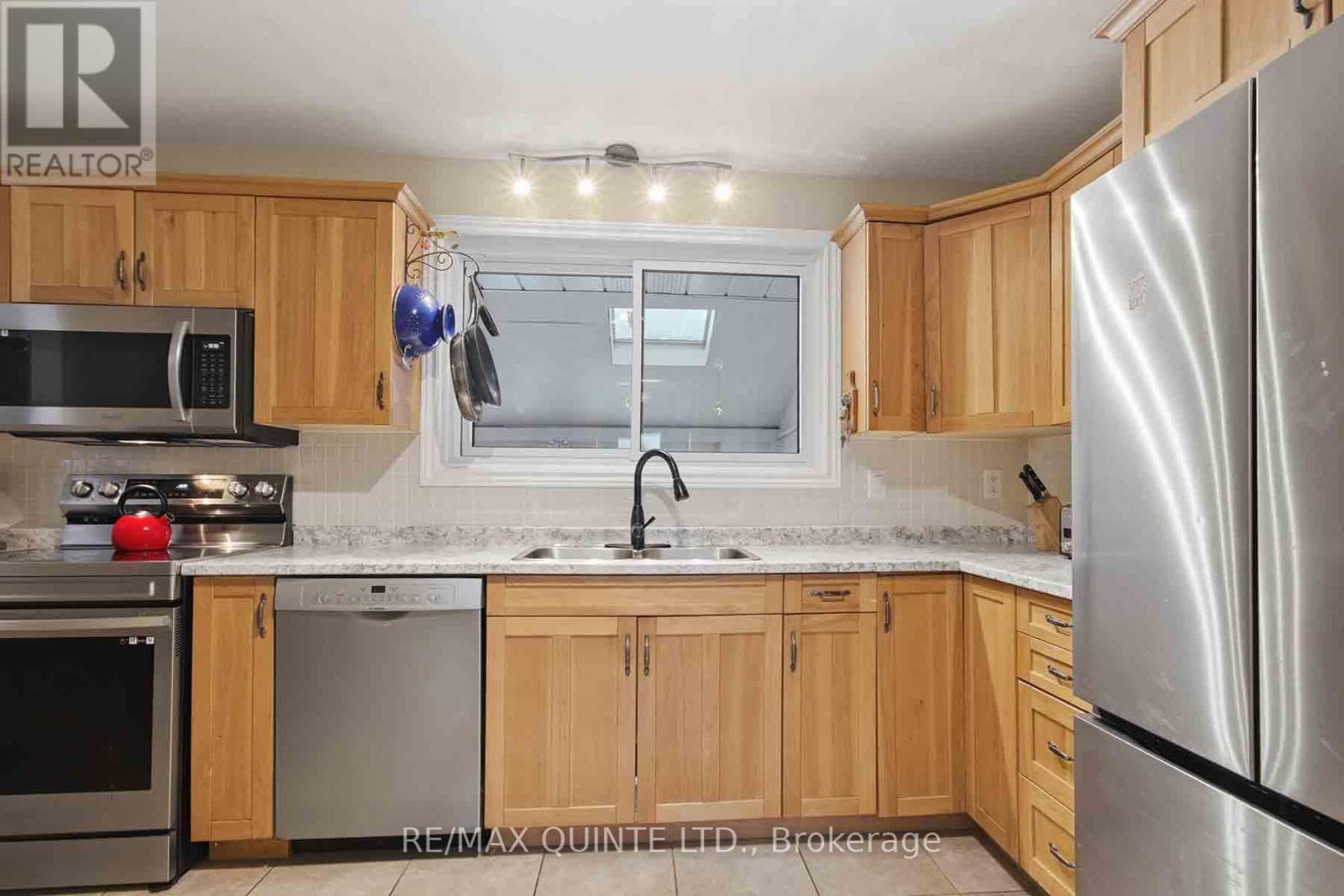 527 MONTROSE ROAD - 17