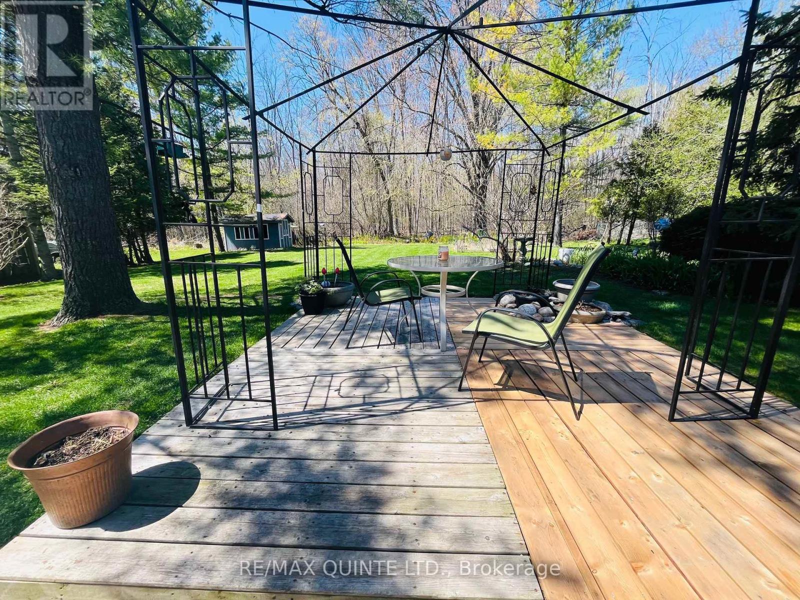 527 MONTROSE ROAD - 32