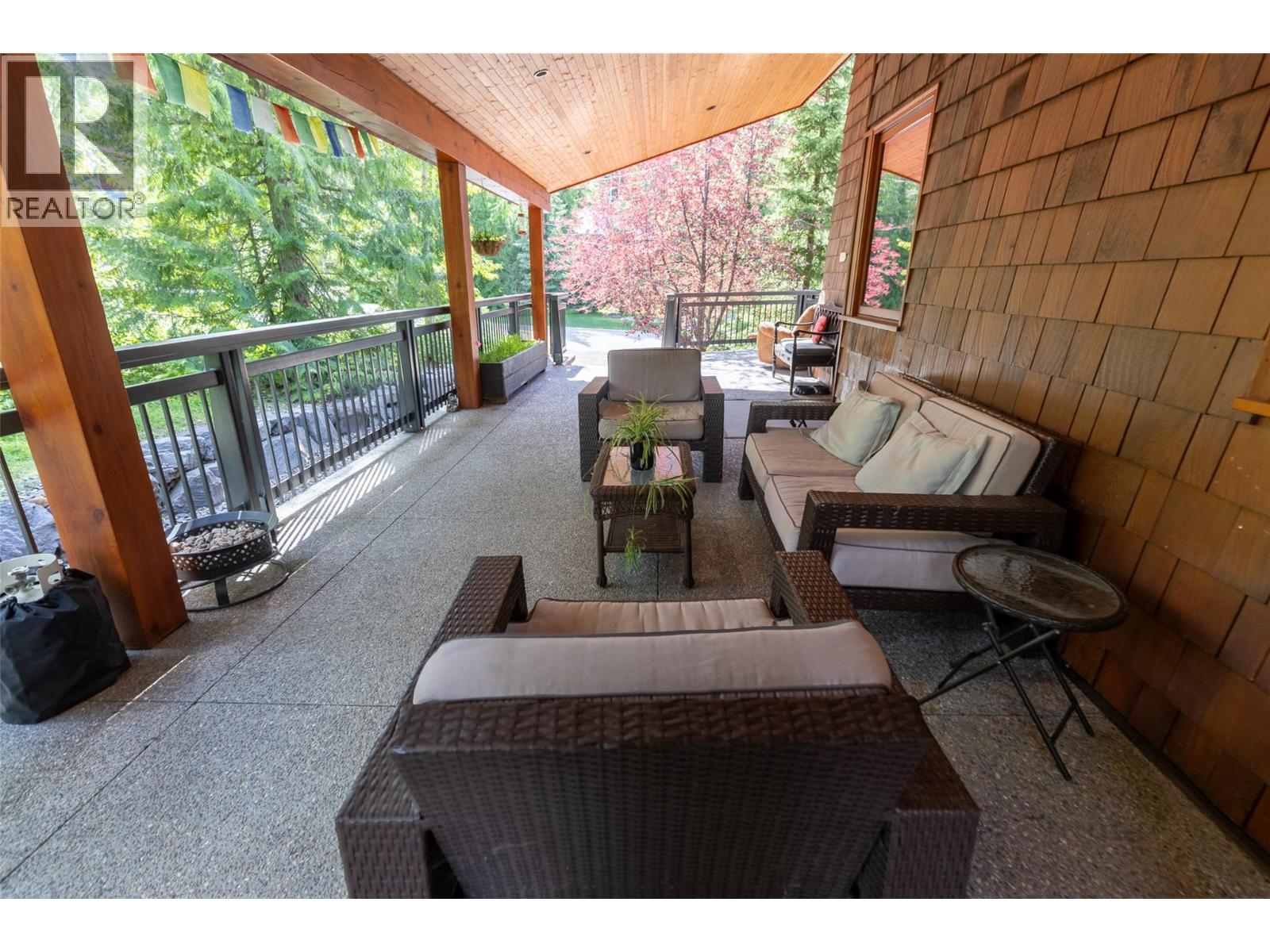 20 Alpine Trails Crescent - 20