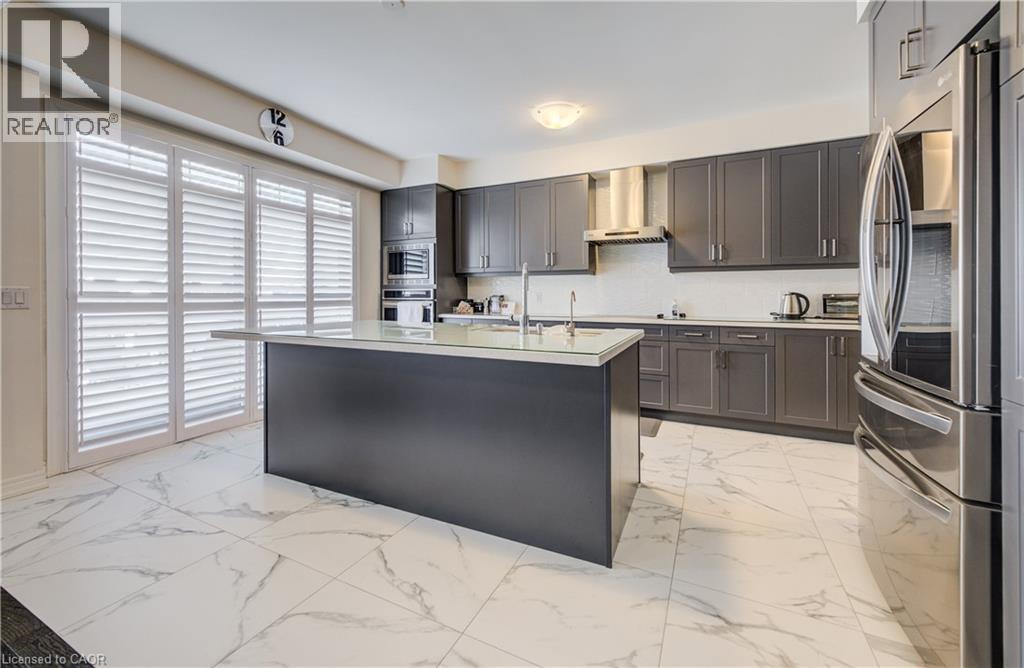 588 BECKVIEW Crescent - 16