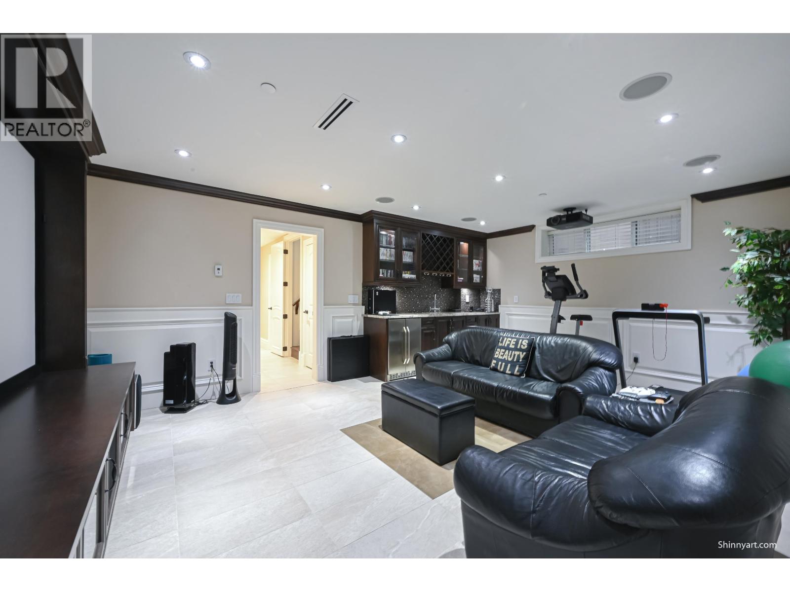 1091 E 55TH AVENUE, Vancouver