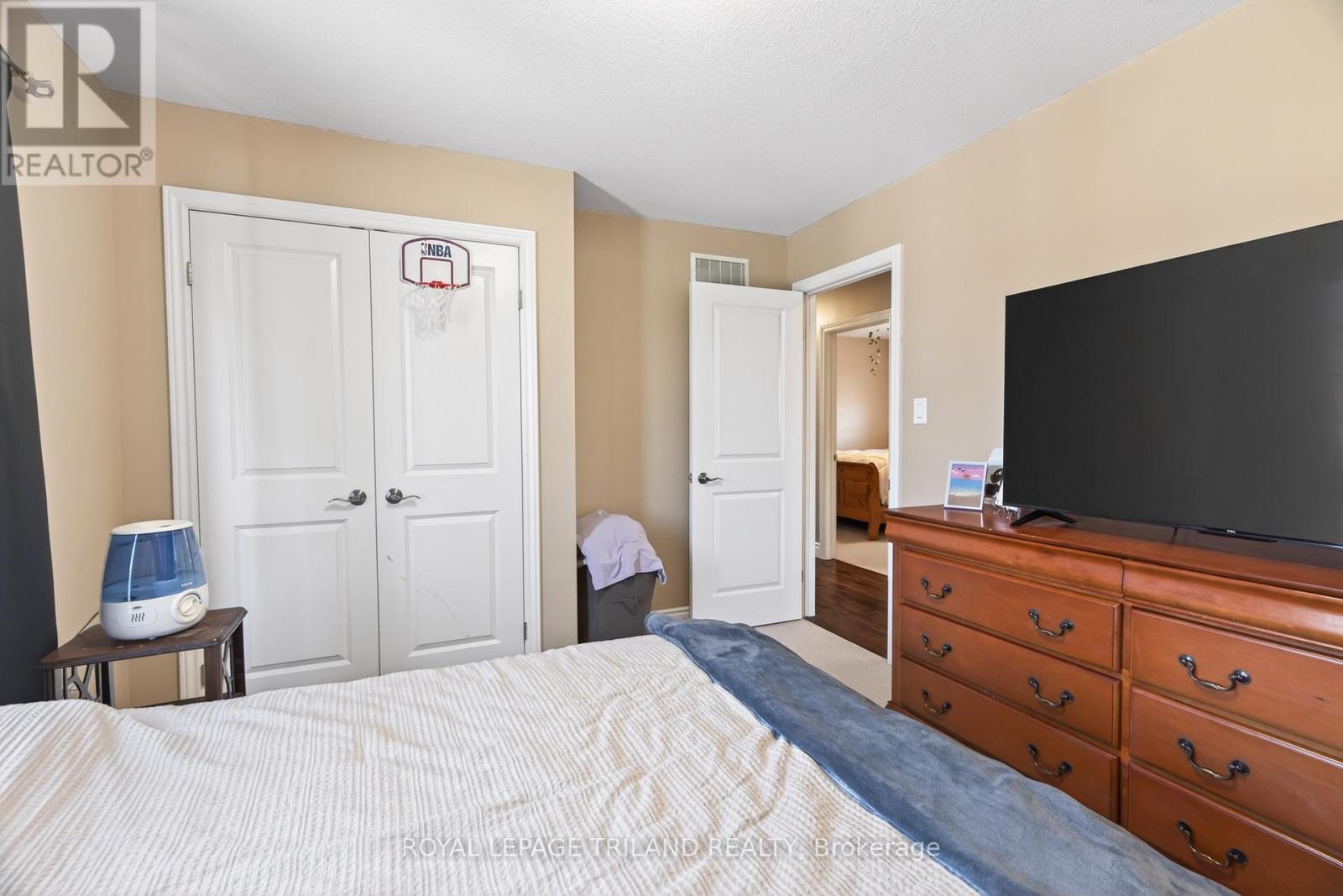 40 FIELDSTONE CRESCENT - 25