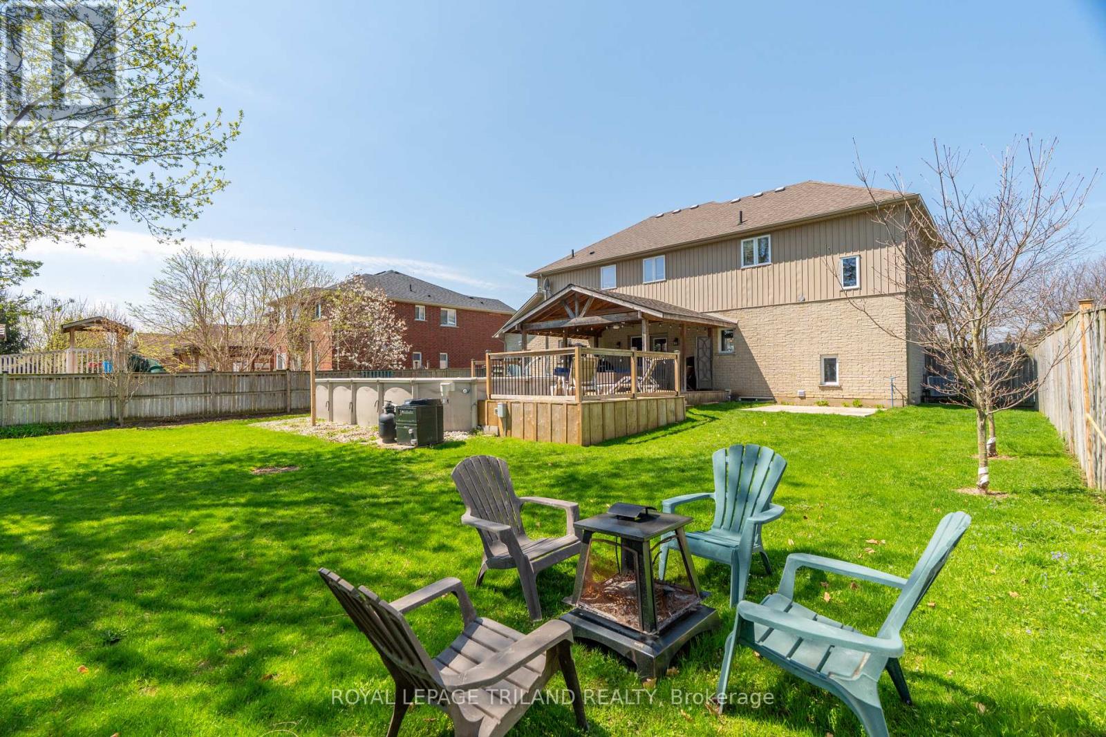40 FIELDSTONE CRESCENT - 43