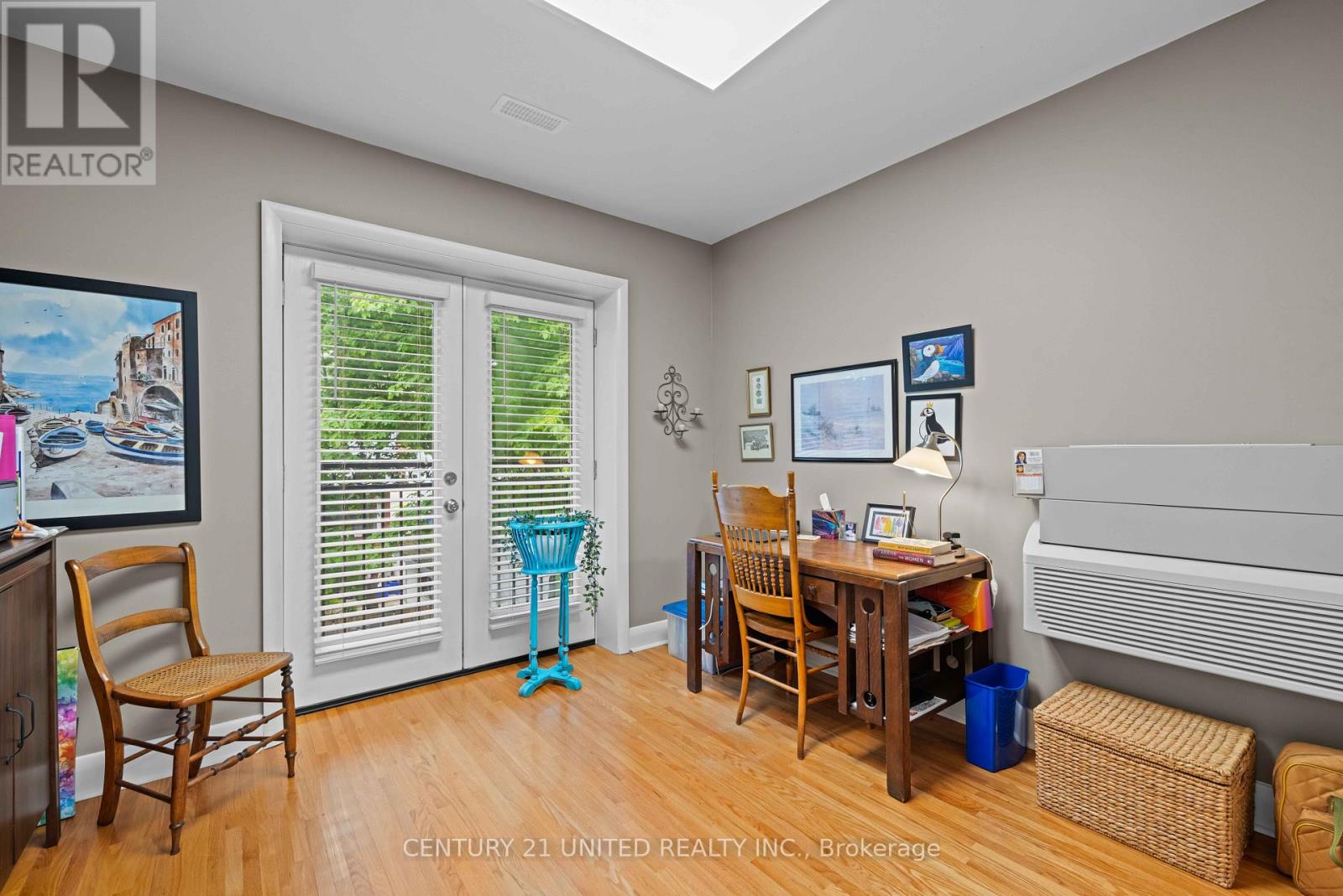516 HUNTER STREET W - 18