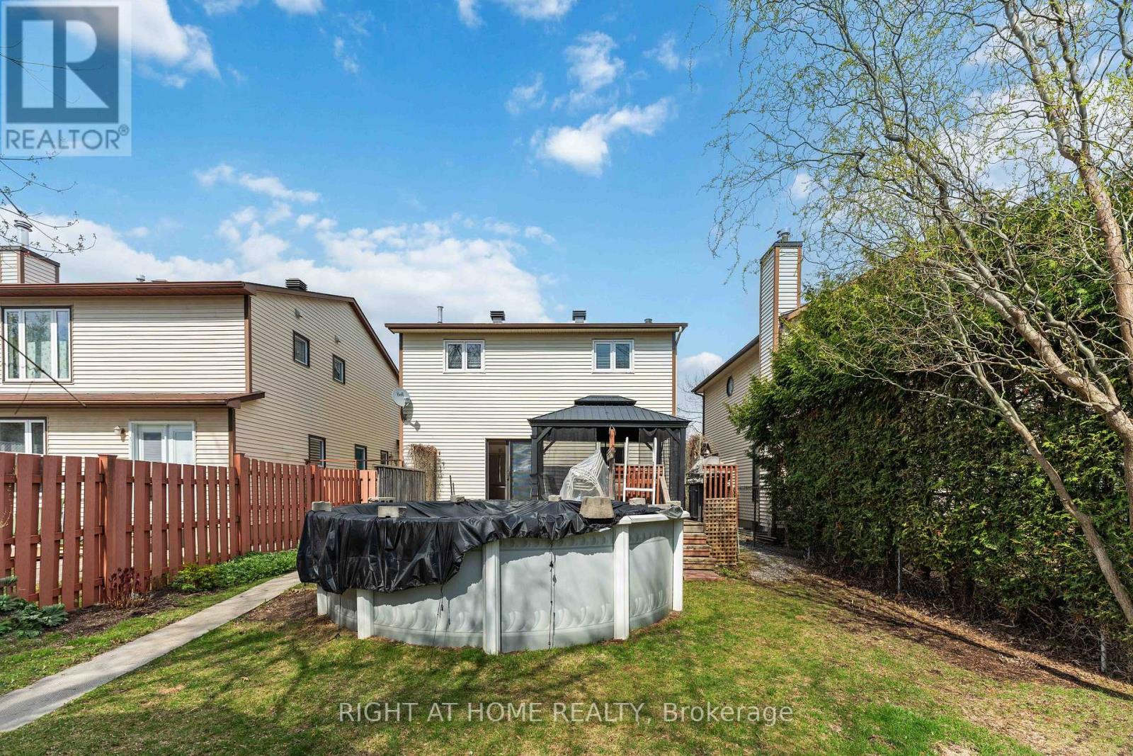 26 DENHAM WAY - 28