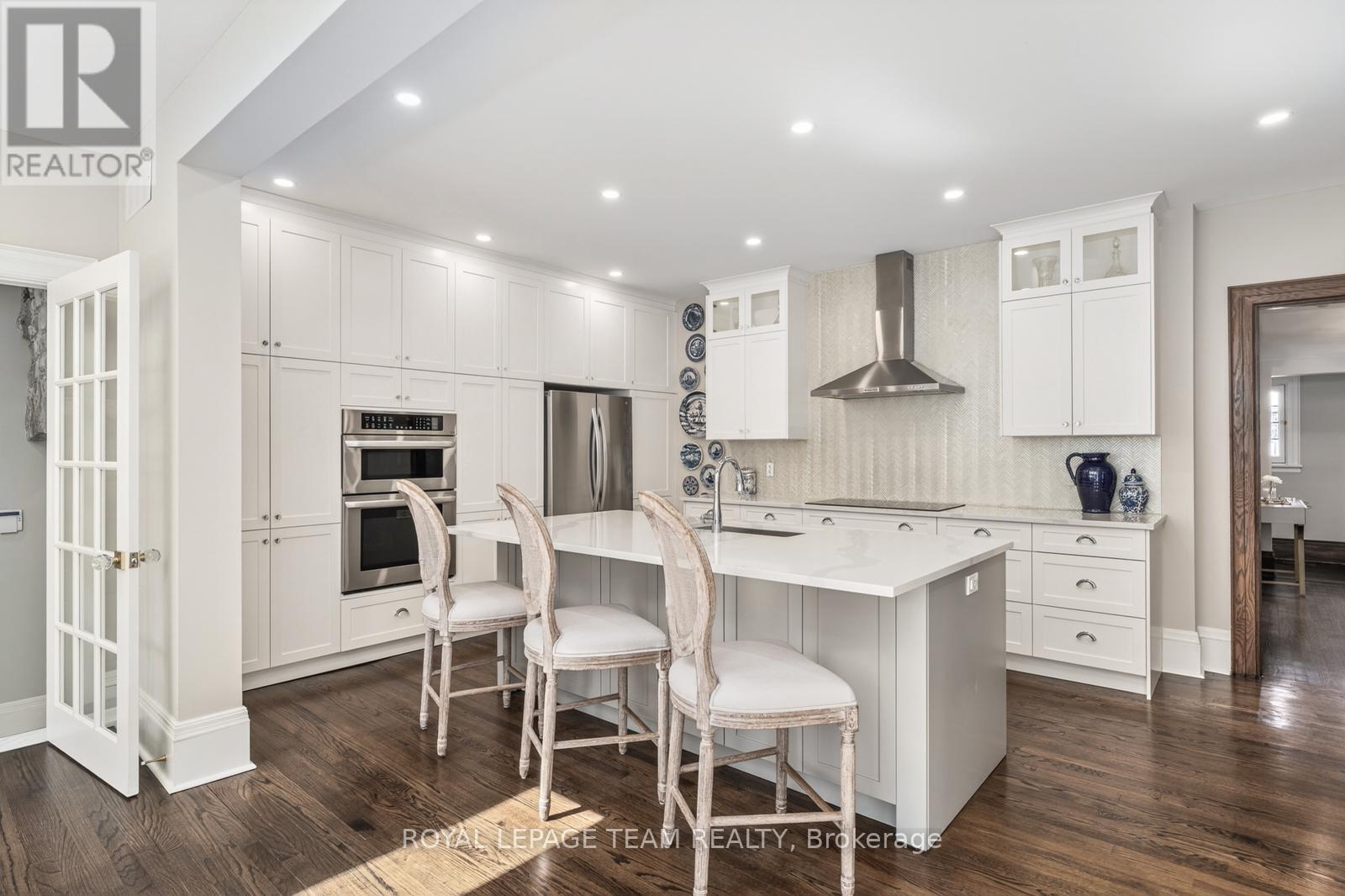 54 PARK ROAD - 12