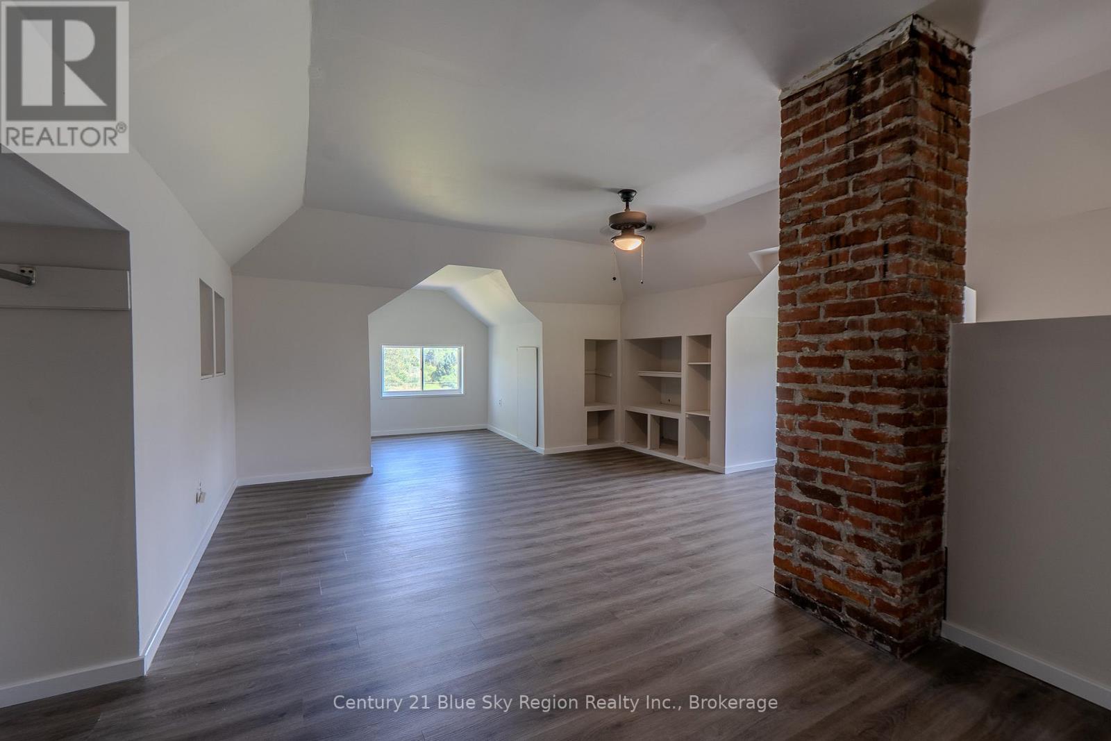 2 DESAULNIERS ROAD - 18