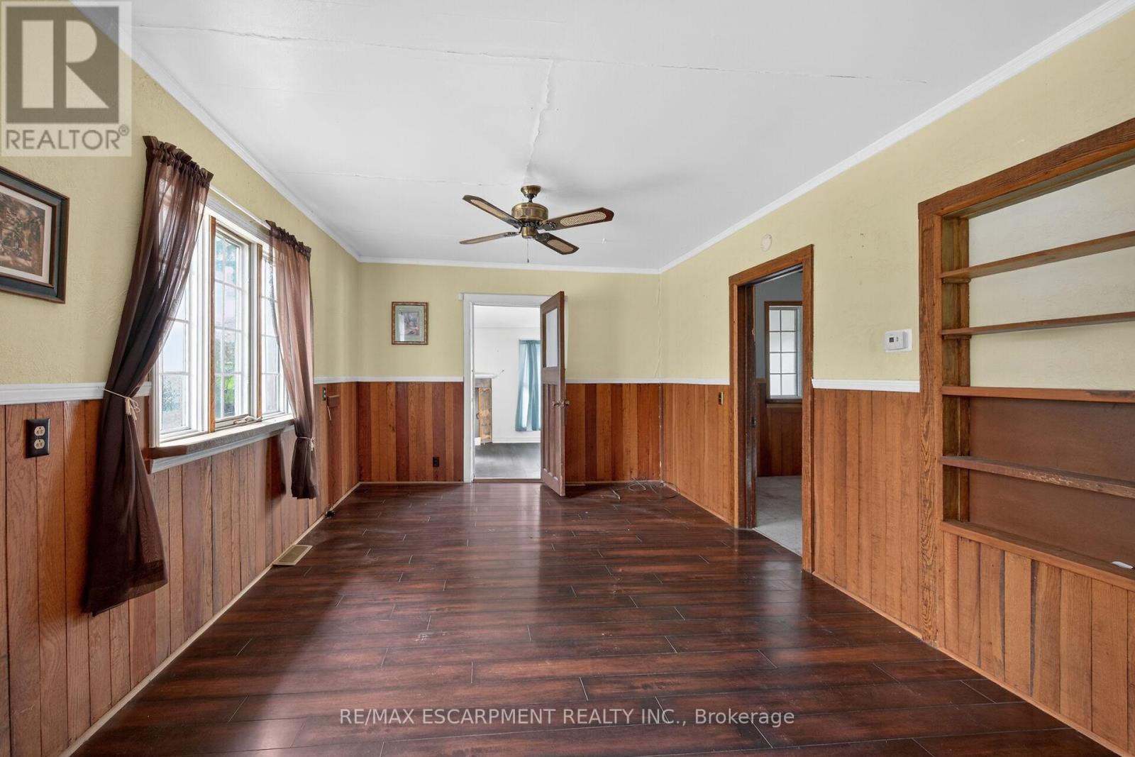 313 JOHN STREET - 10