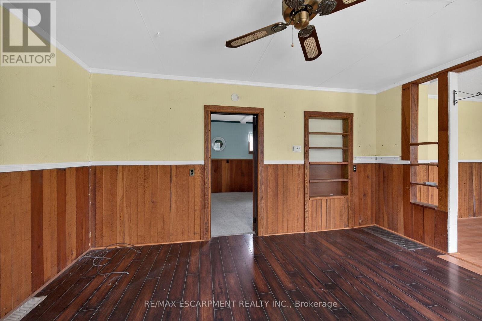 313 JOHN STREET - 16
