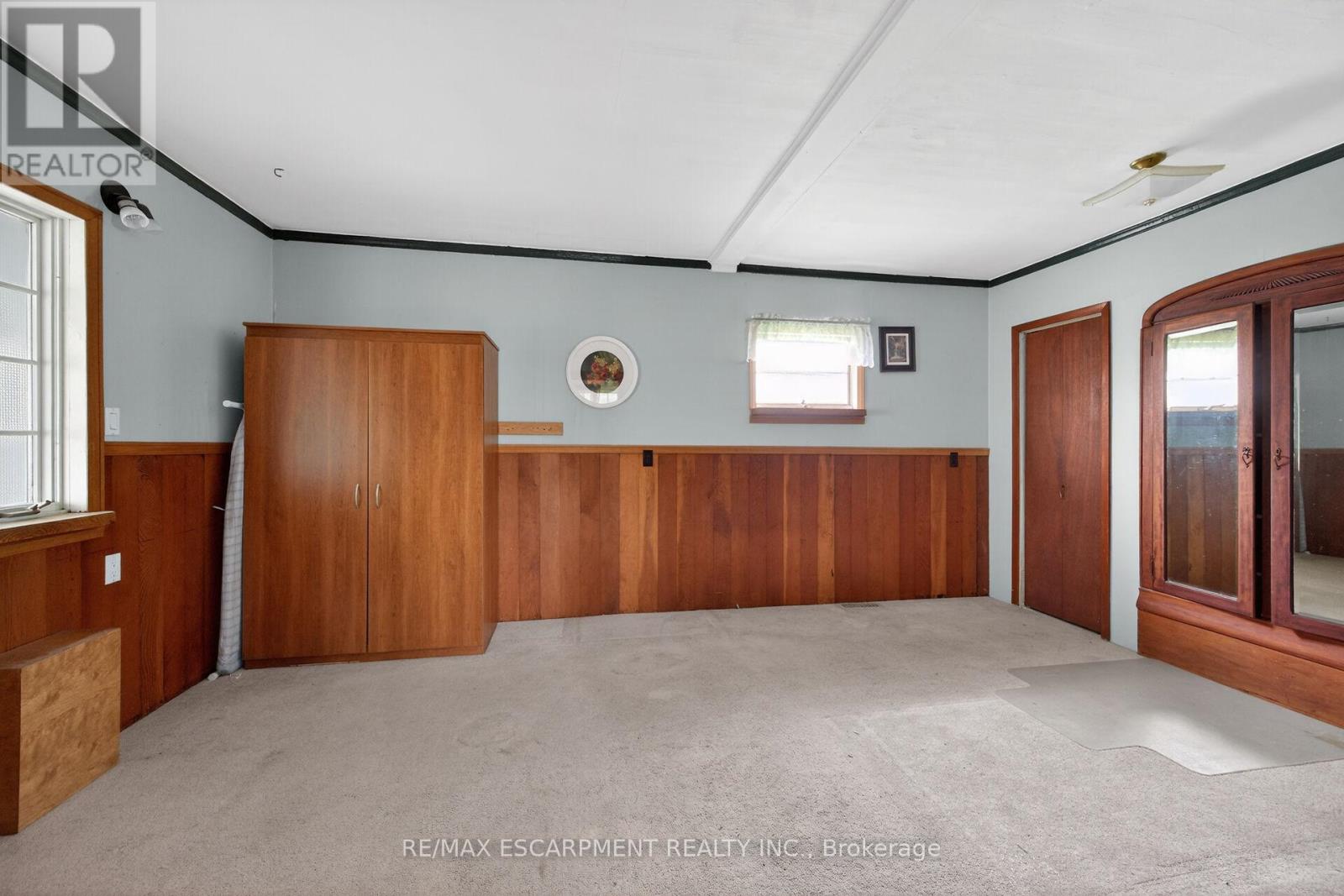 313 JOHN STREET - 17