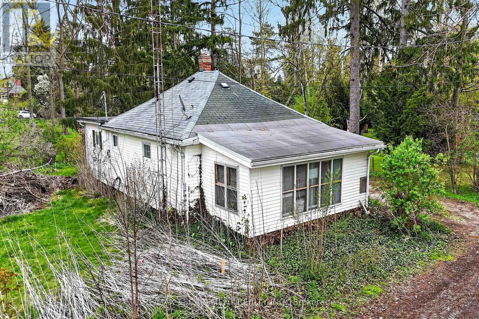 313 JOHN STREET - 2
