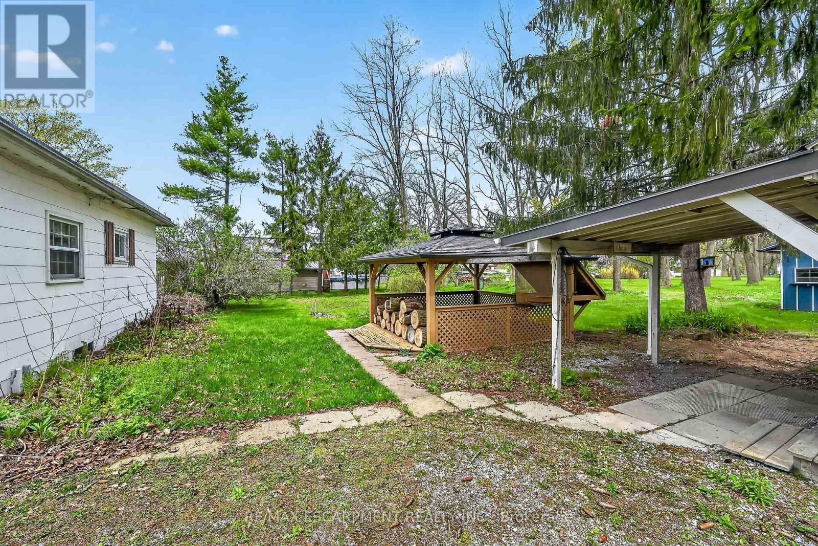 313 JOHN STREET - 28