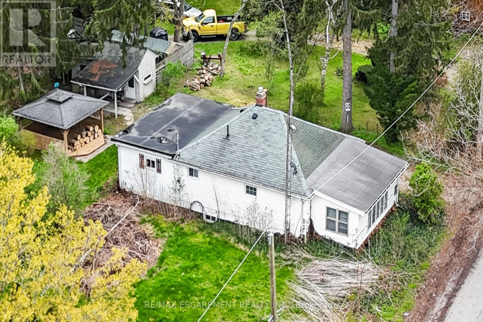313 JOHN STREET - 41