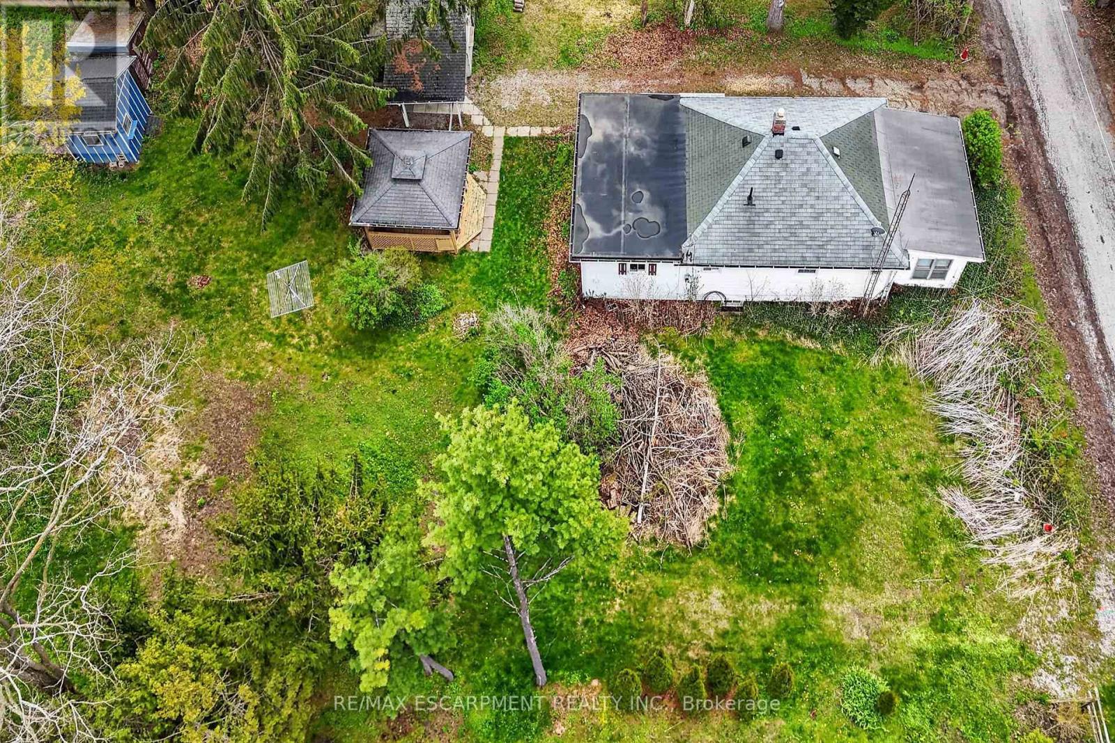 313 JOHN STREET - 42
