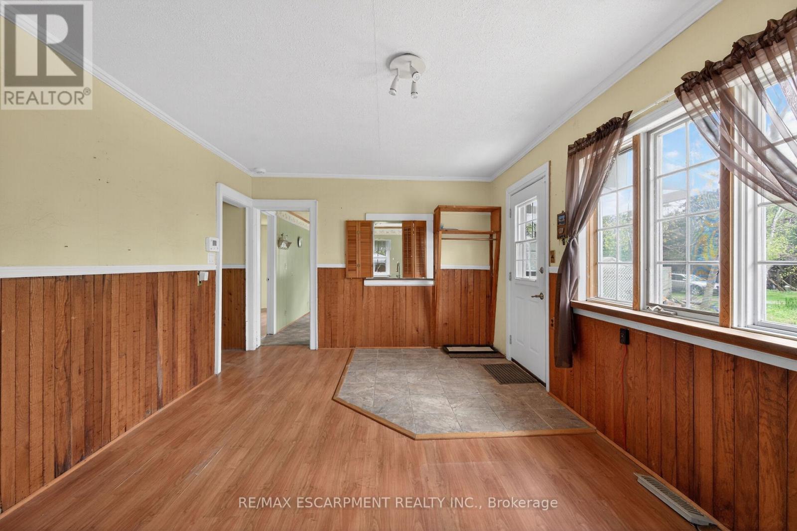 313 JOHN STREET - 9