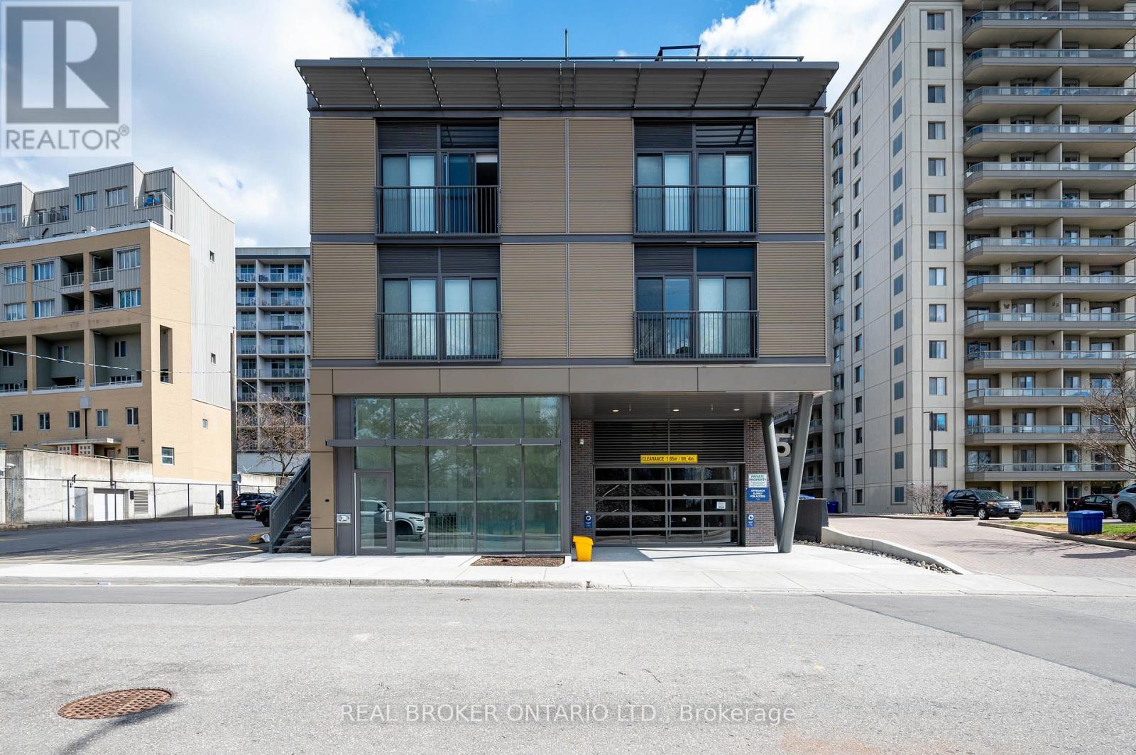 #207 51 DAVID STREET - 1