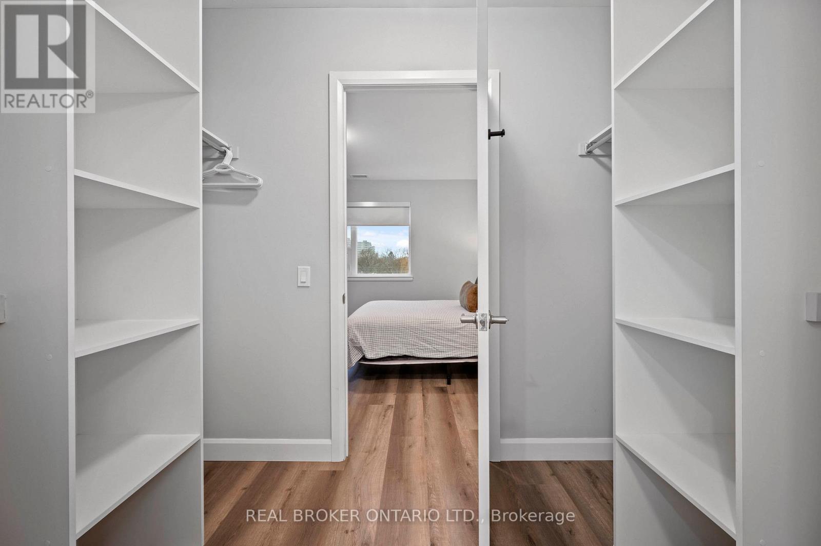 #207 51 DAVID STREET - 20
