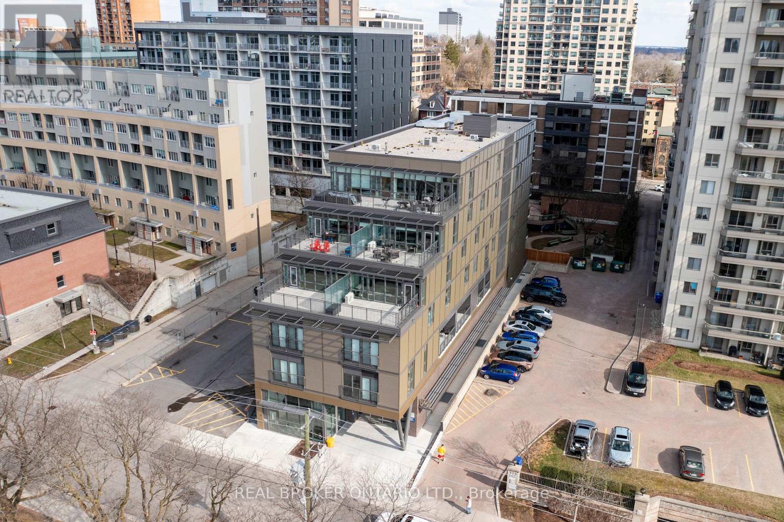 #207 51 DAVID STREET - 29
