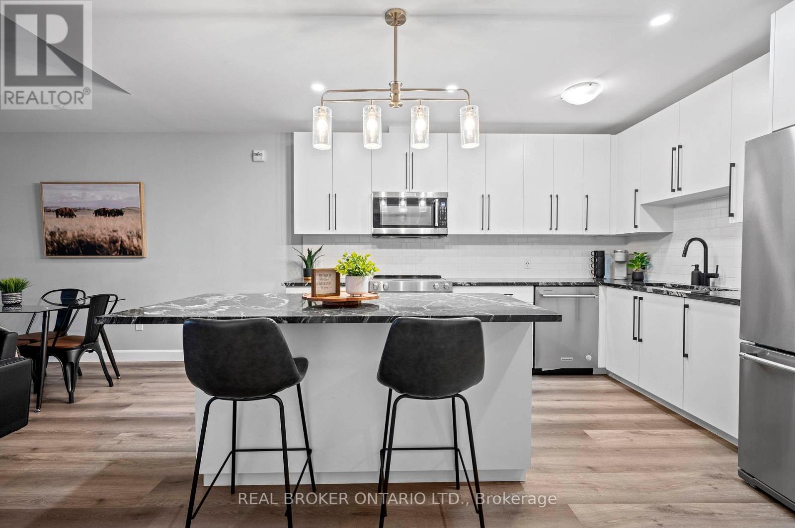 #207 51 DAVID STREET - 4
